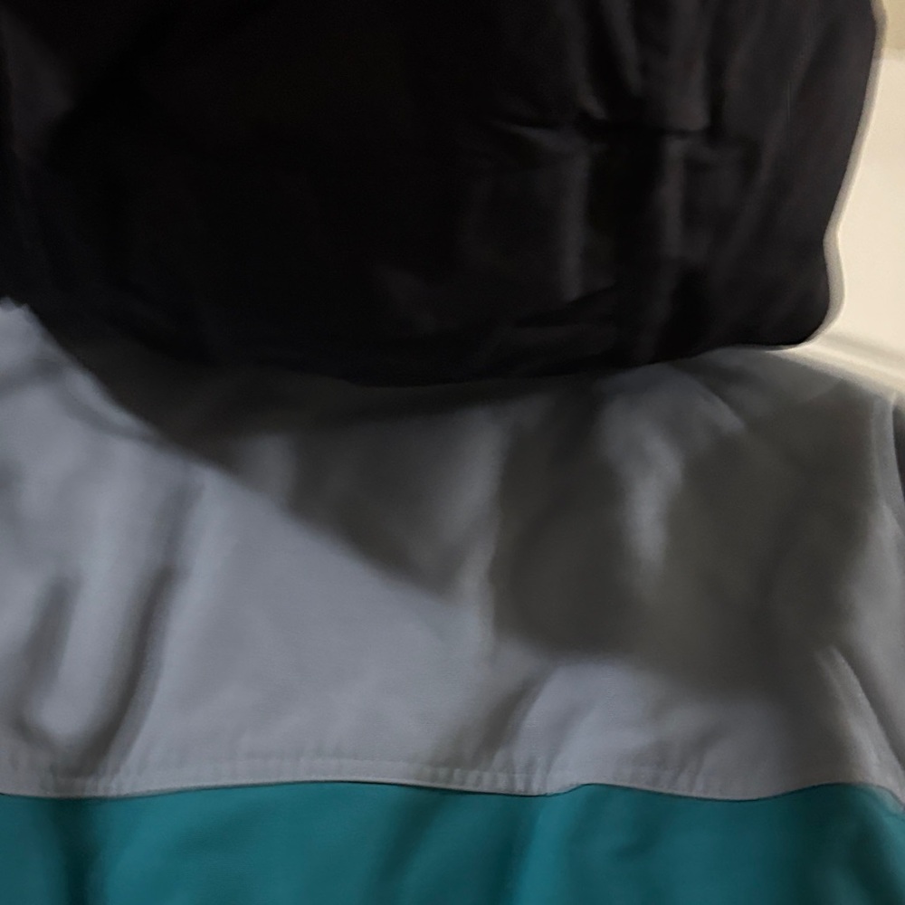 The North Face Black and Teal Outdoor Suit - Picture 15 of 16